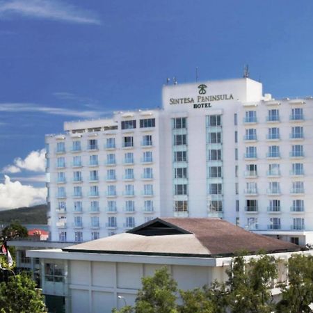 Sintesa Peninsula Hotel Manado Kültér fotó