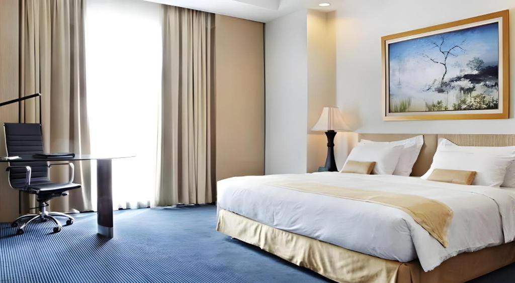Sintesa Peninsula Hotel Manado Kültér fotó